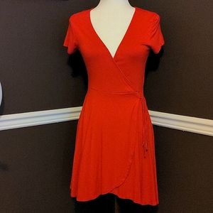 Forever 21 red plunging wrap short sleeve midi dress size large